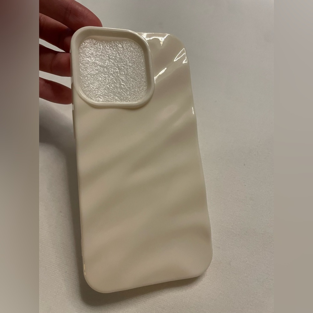 15 Pro Silky look phone case.